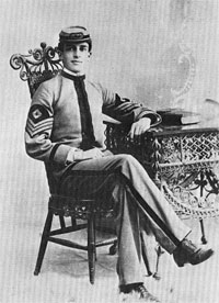 Douglas MacArthur 1890s.jpg
